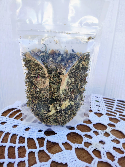 Evening Thyme Herbal Tea
End your day with the soothing and restorative benefits of our Evening Thyme Herbal Tea. This small batch, custom blend is crafted to aid digestion, replenish energy, and provide essential nutrients, making it the perfect addition to your evening routine.